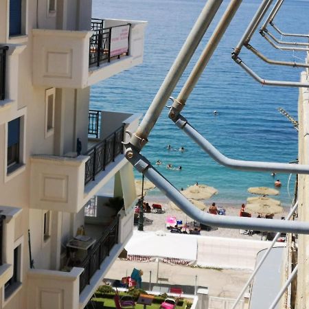 Comfortable Beachfront Apartment Loutraki  Ngoại thất bức ảnh